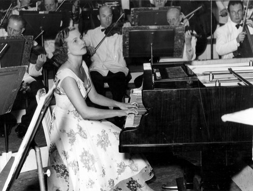 Concert Vichy 1955Recadre.jpg